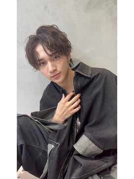 テトラ バイ ネオリーブ 横浜西口店(tetra by neolive) 横浜★ツイストスパイラルパーマセンターパート