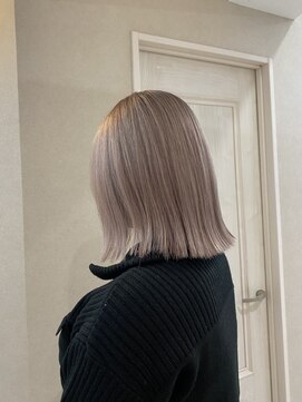 ローレン(Lolen.) グレージュ/外ハネボブ mai