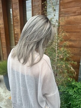 ルーム リシェール 南越谷店(Room RICHAIR) ホワイトベージュ