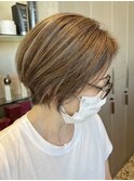 白髪ぼかしハイライト脱白髪染めハイライトショートボブ30代40代