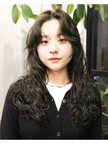 ニール シトロン 名古屋 伏見 丸の内(NEELU citron)&nbsp;ニュアンスパーマ癖毛風パーマオリーブベージュ