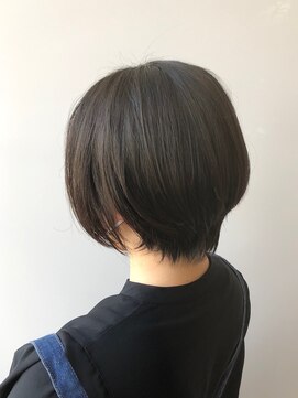 リール(reel) 【reel hair design】黒髪くびれショートボブ