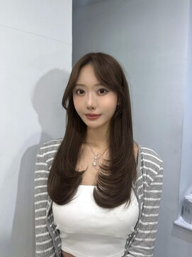 アマトウキョウ 表参道(AMA TOKYO) レイヤーカット 韓国ヘア 顔周りカット高島大登