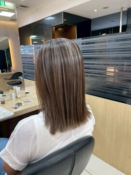 アールイー(Re) コントラストハイライト