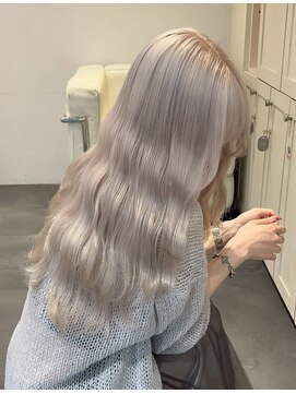 ベレーザ 川越(Beleza) 15410シルバーミルクブラウンブロンドセミロングレイヤー