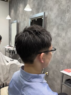 フォンド 津田沼(fond.) MEN’S HAIR/サーフカール/刈り上げセンターパート/津田沼