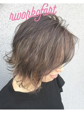 アールワークオブアート(R WORK OF ART) 外ハネ×ハイライト