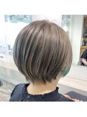 ひし形小顔丸みショート 荻原圭介