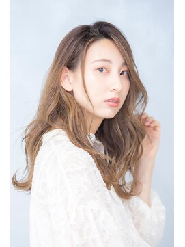 ジャン クロード ビギン 横浜ベイクオーター店(JEAN CLAUDE BIGUINE) 大人かわいい　ハイライトベージュ　20代　30代　40代　50代