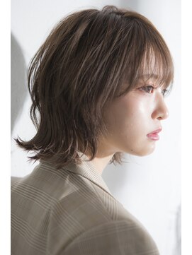 ミエル ヘア 新宿(miel hair) 〈mielhair新宿〉ウルフ　ボブ　　イルミナ