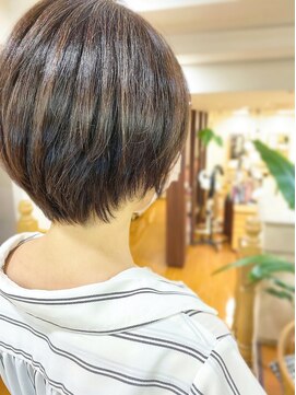 クレールプロデュースドバイロビン(Clair PRODUCED BY ROBIN) お手入れ簡単ショート