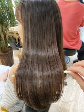 プラム 銀座店(plum ginza) ブルーブラック/髪質改善/縮毛矯正/銀座