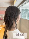 赤みを抑えたモノトーンベージュカラー