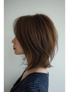 カグヤ(Kaguya) くびレイヤーカーキベージュ