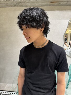 ゼスト リル 新宿(ZEST lill) 塩澤太一 波巻きパーマ ウルフパーマ ツイストスパイラル 新宿