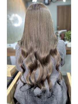 リノ(Lino) Lino グレージュ 毛先ブラックカラー