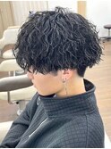 緩め波巻きスパイラルパーマシャドウパーマメンズマッシュウルフ