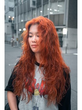 カフ(CAF) CAF河内　ロングパーマ　オレンジカラー　ハードパーマ　大阪