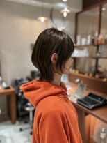 ウツギ(UTSUGI) レイヤーボブ×オリーブカラー