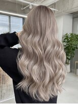 ロウル 渋谷(LOWRL)&nbsp;ブリーチ/ハイトーン/似合わせカット/ウェーブミディアム/渋谷