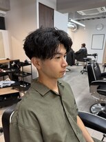 ロエメンズ(LOE men’s)&nbsp;リバースセンターパート/ニュアンスパーマ/ダウンバング