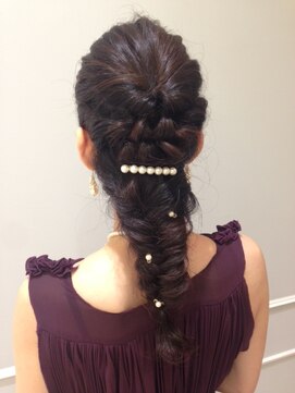 ネオリーブギンザ 銀座店(Neolive GINZA) フィッシュボーンアレンジ ロング