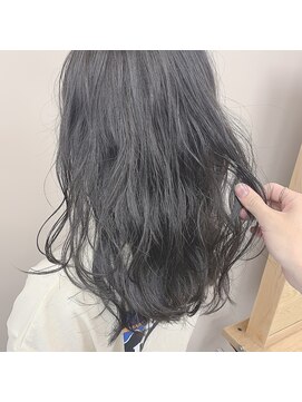 ガーランドウメダ(Garland umeda) シアーダークグレージュ☆ブリーチ無しで再現できます☆