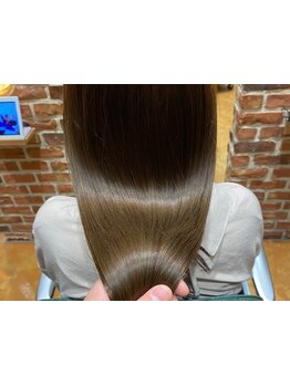  SNSで話題の【バイカルテ】【グローバルミルボン】一人ひとり違う髪のお悩み・髪質に合わせて選定します♪