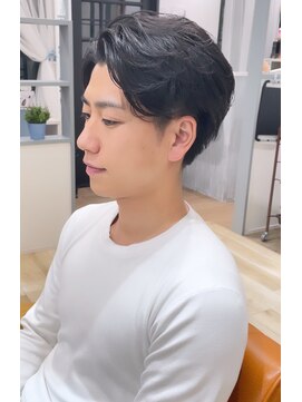 アイル(I'll) [Hair Make I`ll 奈良]アップバングショート