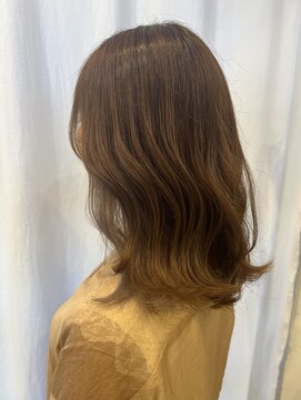 ペイジバイネオリーブ 吉祥寺店(Paige by Neolive) ナチュラルブラウン×インナーライトベージュの重ためミディアム