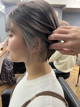 シカ 神戸三宮元町店(Cica) インナー　イヤリング　ブリーチ　ショートヘア　ボブ　三宮