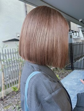 ナル(nalu.) ボブ / 切りっぱなしボブ / ベージュカラー