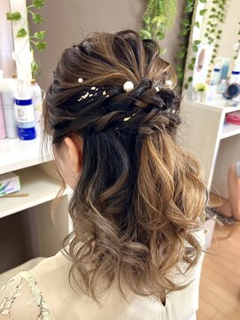 ジェネータ 新横浜店(GENETA) ハーフアップ【新横浜/ヘアセット】