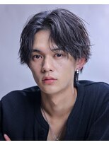 リップス レイ ギンザ(LIPPS Ray GINZA)&nbsp;緩めツイストスパイラルセンターパート