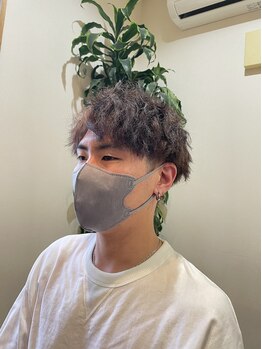 フェリスディーレ (Felice Deele)の写真/【おしゃれ男子必見♪メンズカット＋パーマ ￥8900】話題のパーマもお任せ◎ツイスト/スパイラルパーマ
