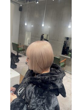 モニカ(MONIQA) ホワイトベージュ