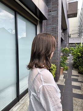 オラ ボーテ(Aura Beaute) オリーブアッシュS字外ハネカール