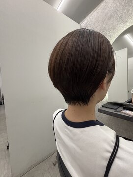 プレジールバイラファブリック(PLAISIR by LA FABRIQUE) 【下田】コンパクトショートボブ