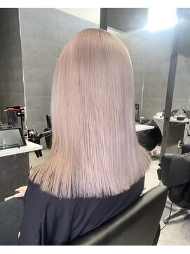 アミ(Ammi) ◆ダブルカラー/レイヤー/イルミナカラー/髪質改善/縮毛矯正