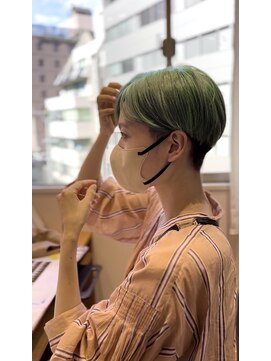 メモリーズ 水天宮前店(Memories) 刈り上げ小顔マッシュショート20代ひし形