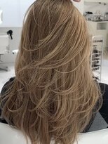 グロウ 恵比寿(grow)&nbsp;ハイライトカラーミルクティーベージュレイヤーカット