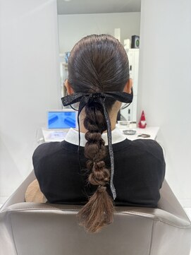 編みおろしヘア