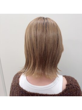 大人女性　30代40代50代　レイヤーボブ