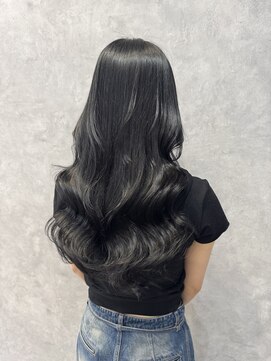 フィーネ 池袋(Fi-Ne) 艶髪ブルーブラックカラー