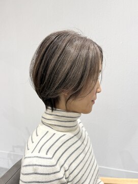 ハウオリ(Hau'oli) 白髪ぼかし/白髪ぼかしハイライト/白髪染め/透明感/窪/有松/金沢