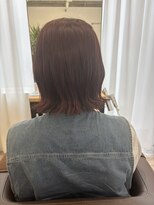 ウイ バイ ファースト 北四番丁店(u'i by first)&nbsp;深みボルドーレッド×外はねボブ