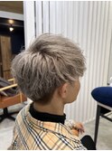 シルバーベージュカラー