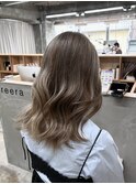 ミルクティーグレージュ