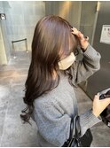 オリーブベージュ