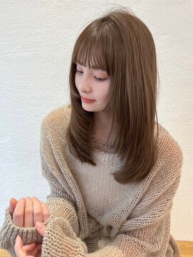 ユーフォリア 新宿通り(Euphoria) レイヤーロング美髪くびれワンカールシルキーグレージュ